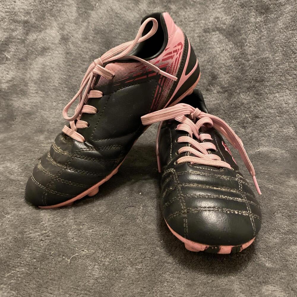 Youth Kids Soccer Cleats Pink Black Size 2.D Brava Outdoor Futbol Pitch sports